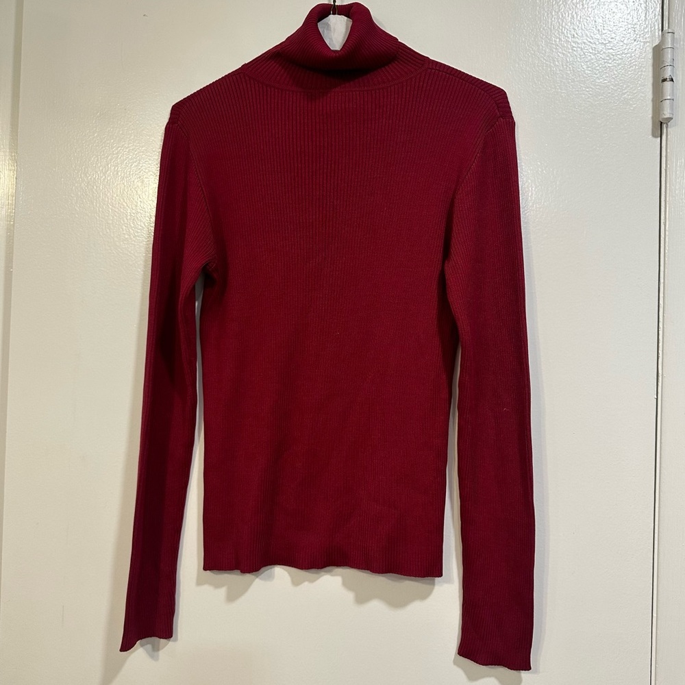 100% Silk Maroon/Burgundy Turtleneck 😍😍